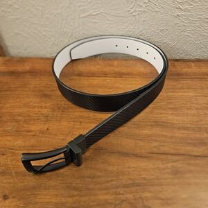 Nike Golf Belt Mens Size 33 Black White Reversible Leather Textured Metal Buckle